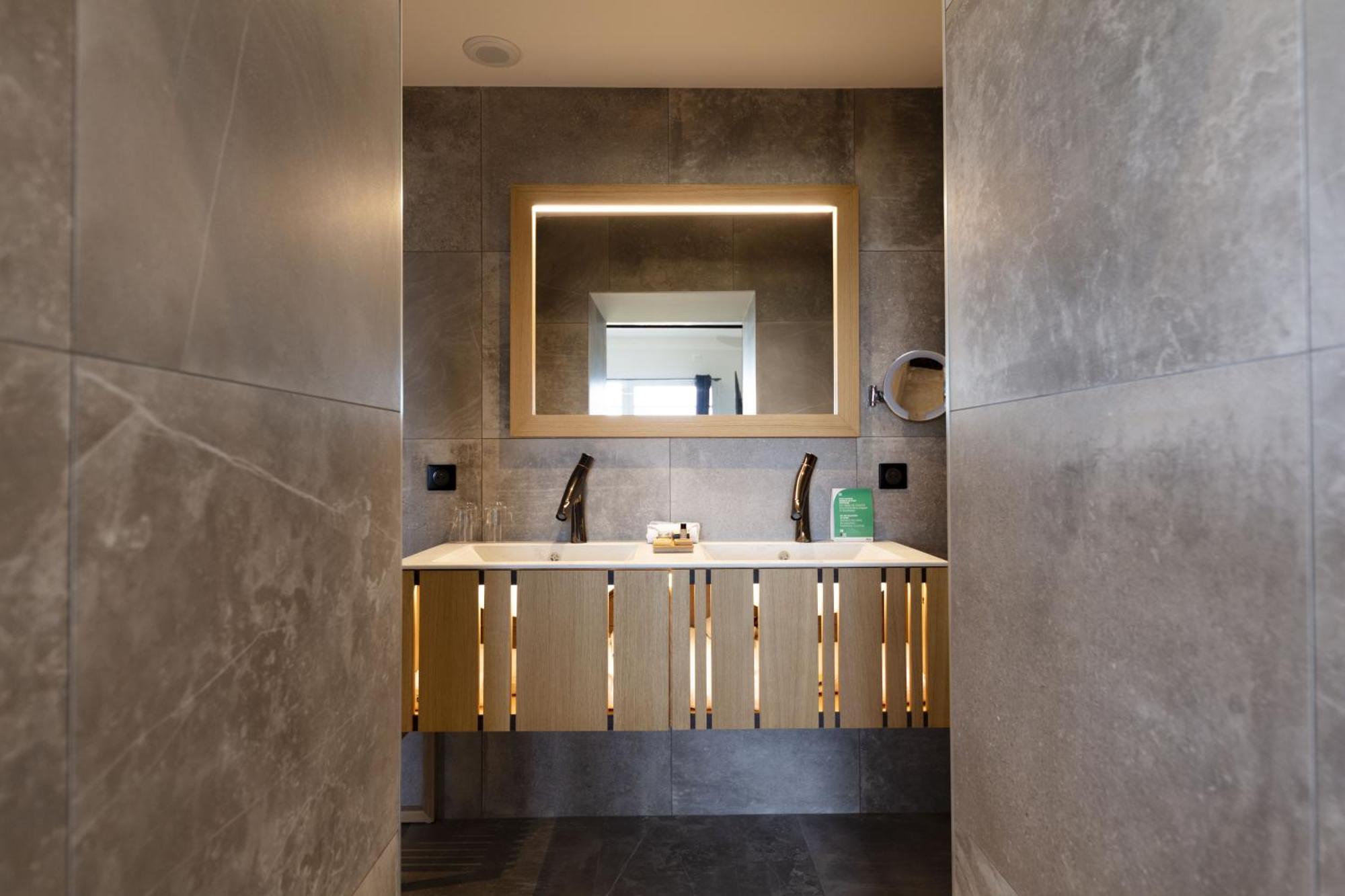 Hôtel Origines par Adrien Descouls Le Broc  Quarto foto